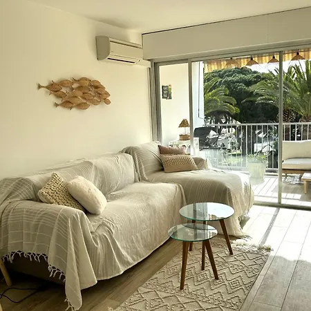 Cosy Devant La Lavandou Apartment *