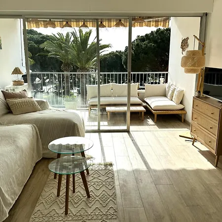 Cosy Devant La Lavandou Apartment